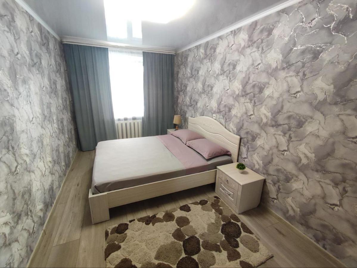 2-Х Комнатная Квартира В Центре На Ул.Бородина 107 Костанай Екстер'єр фото